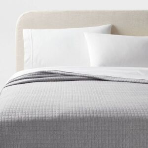 Threshold - King Jersey Quilt Heather Gray - Threshold Gray